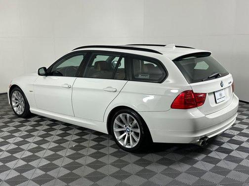 2011 BMW 328 328i