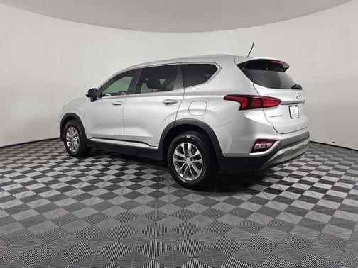 2019 Hyundai SANTA FE SE 2.4