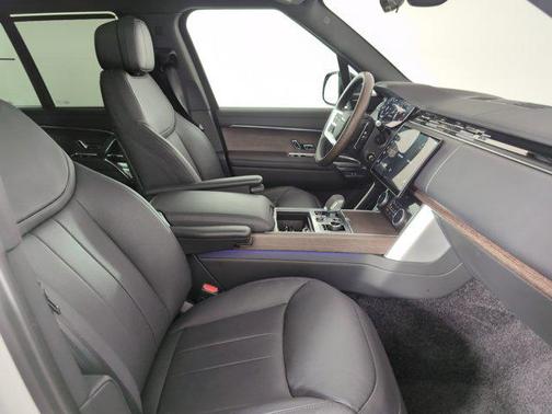 2023 Land Rover Range Rover P530 SE