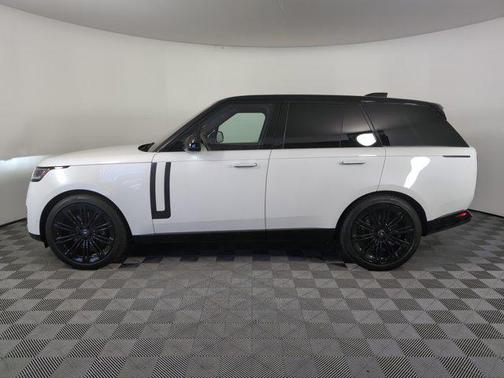 2023 Land Rover Range Rover P530 SE
