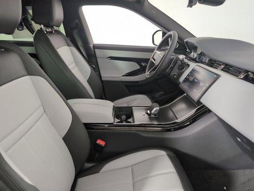 2026 Land Rover Range Rover Evoque Dynamic SE