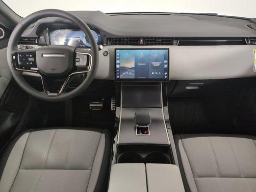 2026 Land Rover Range Rover Evoque Dynamic SE