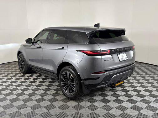 2026 Land Rover Range Rover Evoque Dynamic SE