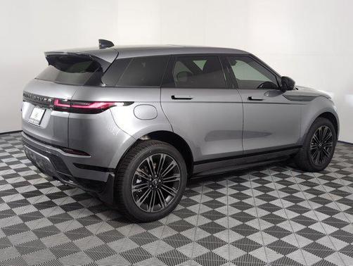2026 Land Rover Range Rover Evoque Dynamic SE