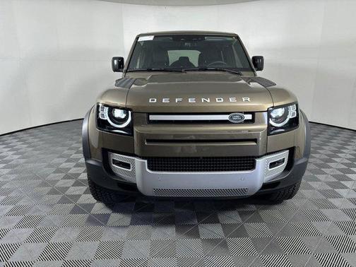 2025 Land Rover Defender 110 P400 S