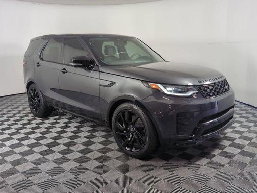 2024 Land Rover Discovery P300 Dynamic SE
