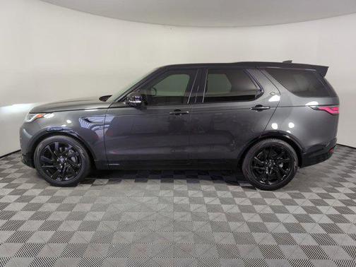 2024 Land Rover Discovery P300 Dynamic SE