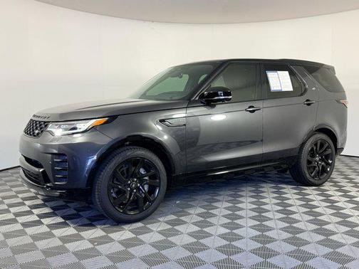 2024 Land Rover Discovery P300 Dynamic SE