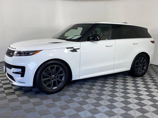 2024 Land Rover Range Rover Sport SE