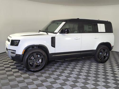 2025 Land Rover Defender 110 P300