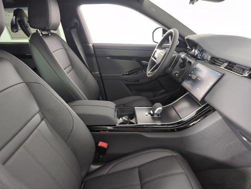 2026 Land Rover Range Rover Evoque Dynamic SE