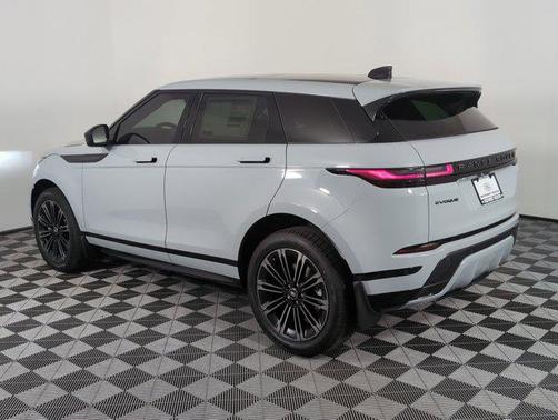 2026 Land Rover Range Rover Evoque Dynamic SE