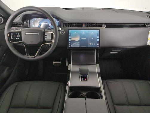 2026 Land Rover Range Rover Evoque Dynamic SE