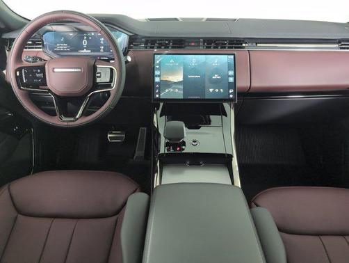 2025 Land Rover Range Rover Sport SE