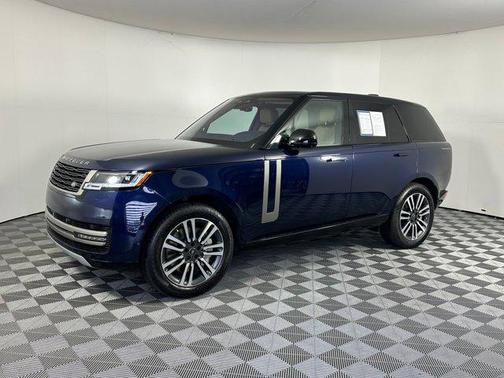 2023 Land Rover Range Rover P530 SE