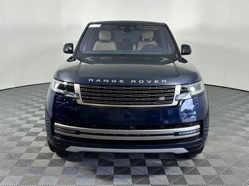 2023 Land Rover Range Rover P530 SE