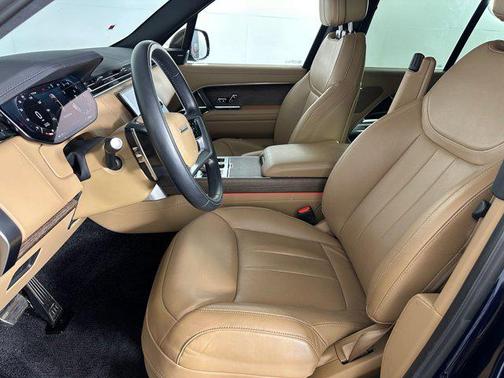 2023 Land Rover Range Rover P530 SE