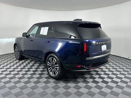 2023 Land Rover Range Rover P530 SE