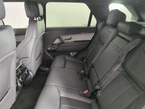2025 Land Rover Range Rover Sport SE