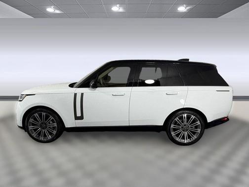 White 2023 Land Rover Range Rover P400 SE