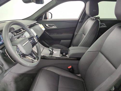 2026 Land Rover Range Rover Velar P250 SE R-Dynamic