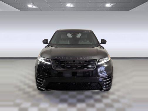2026 Land Rover Range Rover Velar P250 SE R-Dynamic