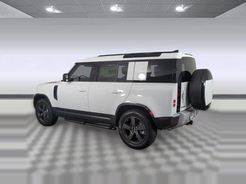 2025 Land Rover Defender 110 P300