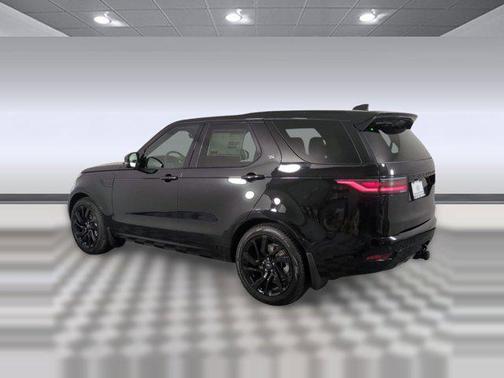 2025 Land Rover Discovery P300 Dynamic SE