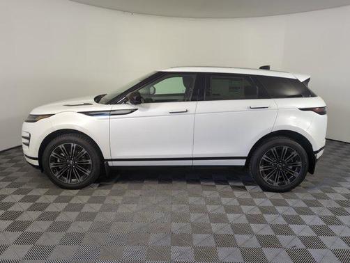 2026 Land Rover Range Rover Evoque Dynamic SE