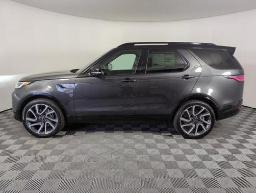 2025 Land Rover Discovery P300 Dynamic SE