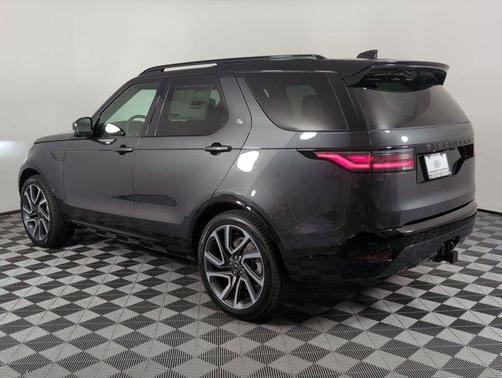 2025 Land Rover Discovery P300 Dynamic SE