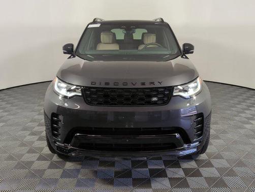 2025 Land Rover Discovery P300 Dynamic SE