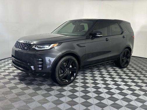 2024 Land Rover Discovery P300 Dynamic SE