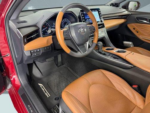 Ruby Flare Pearl 2019 Toyota Avalon Limited