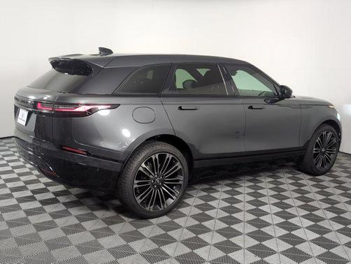 2026 Land Rover Range Rover Velar P400 Dynamic SE