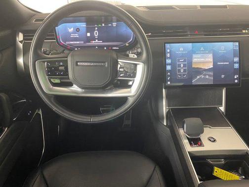 2024 Land Rover Range Rover P530 SE