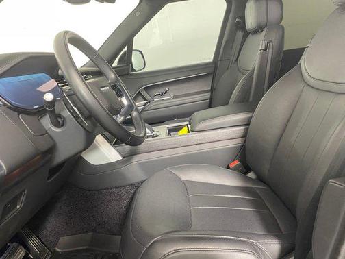 2024 Land Rover Range Rover P530 SE
