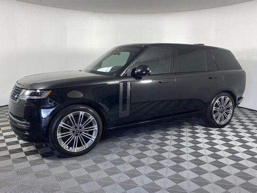 2024 Land Rover Range Rover P530 SE