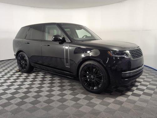 2025 Land Rover Range Rover P400 SE