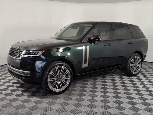 2025 Land Rover Range Rover P530 SE