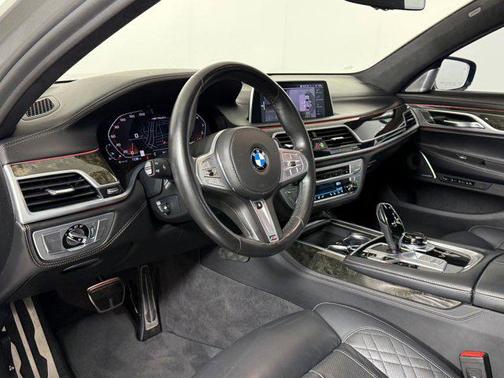 2020 BMW M760 xDrive