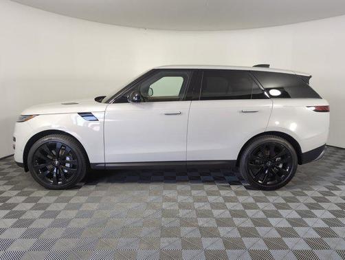 2025 Land Rover Range Rover Sport SE