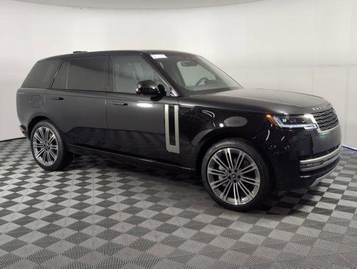2025 Land Rover Range Rover P530 SE 7 Seat