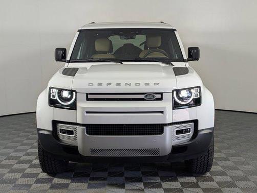 2025 Land Rover Defender 110 P400 S