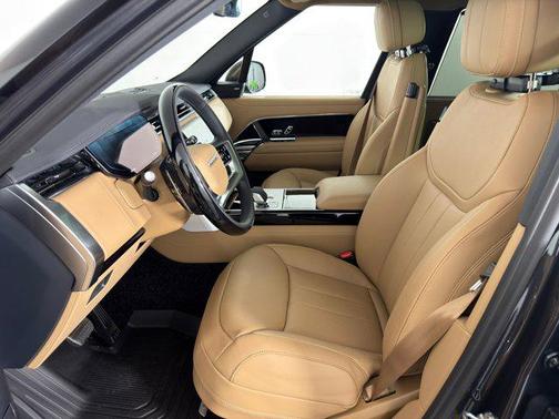 2026 Land Rover Range Rover P530 SE 7 Seat