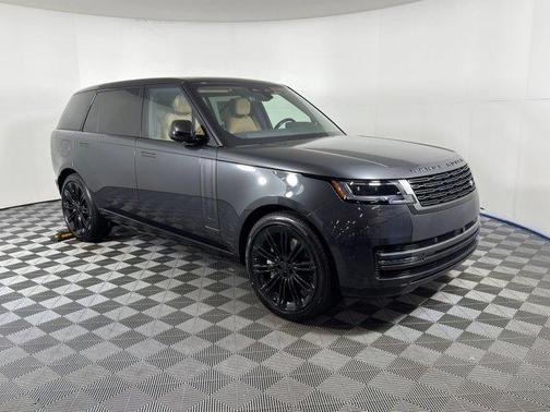 2026 Land Rover Range Rover P530 SE 7 Seat