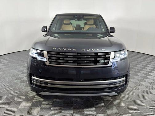 2026 Land Rover Range Rover P400 SE