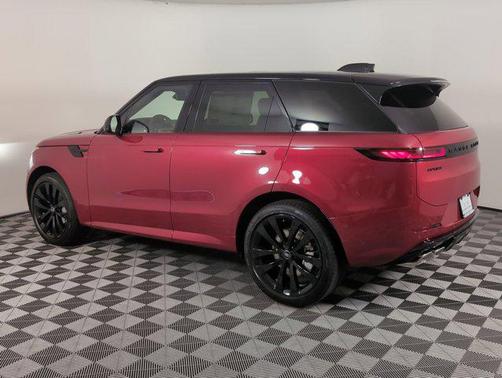 2025 Land Rover Range Rover Sport SE