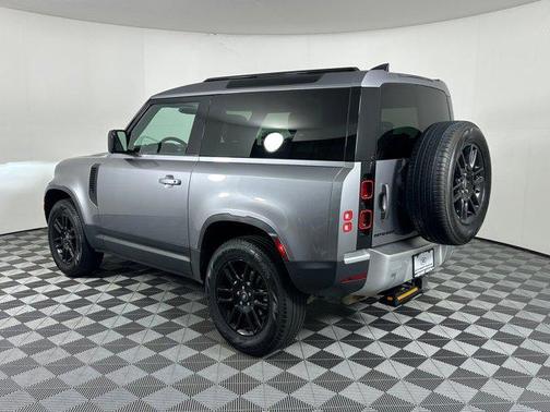 2024 Land Rover Defender 90 P300 S