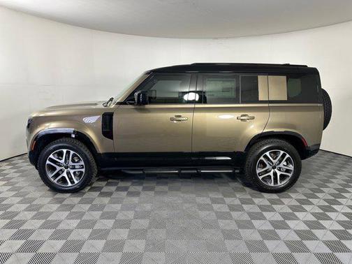 2026 Land Rover Defender P400 X-Dynamic SE